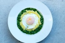 Spinat mit Spiegelei und Kartoffelpüree