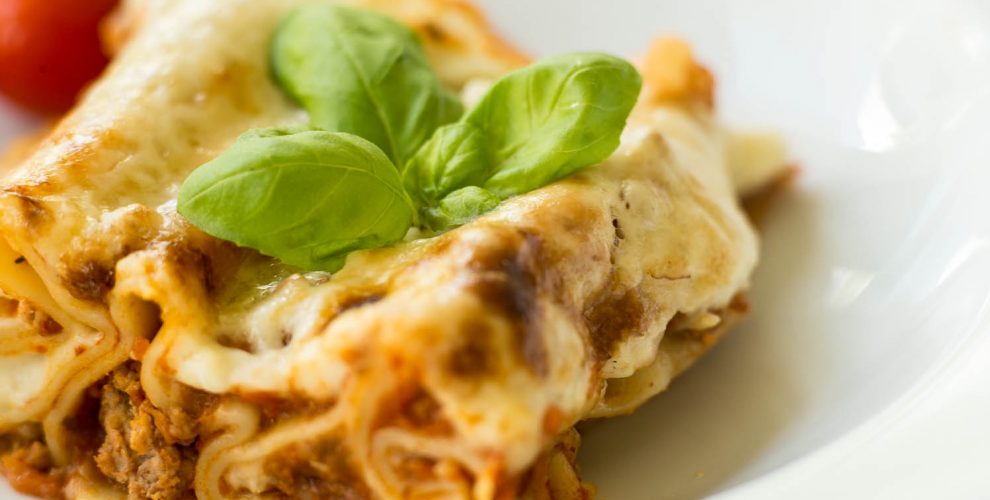 Cannelloni mit Bolognese und Béchamelsauce - Die kleinen Feinschmecker