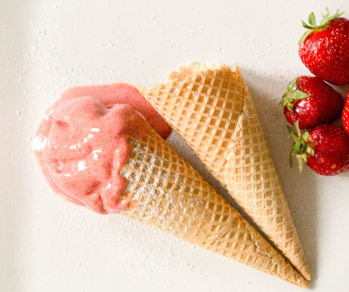 Erdbeer-Joghurt-Eis ohne Eismaschine - Die kleinen Feinschmecker