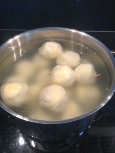 Marillenknoedel ziehen lassen