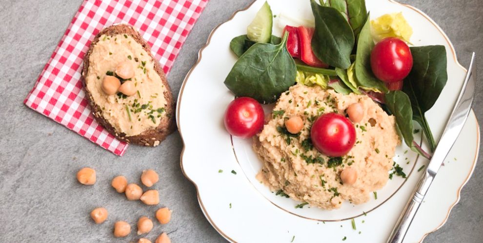 Selbstgemachtes Hummus